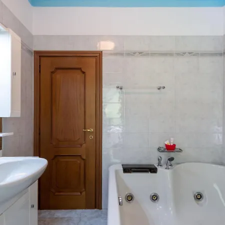 Salice - Gla131 By Interhome * Gera Lario